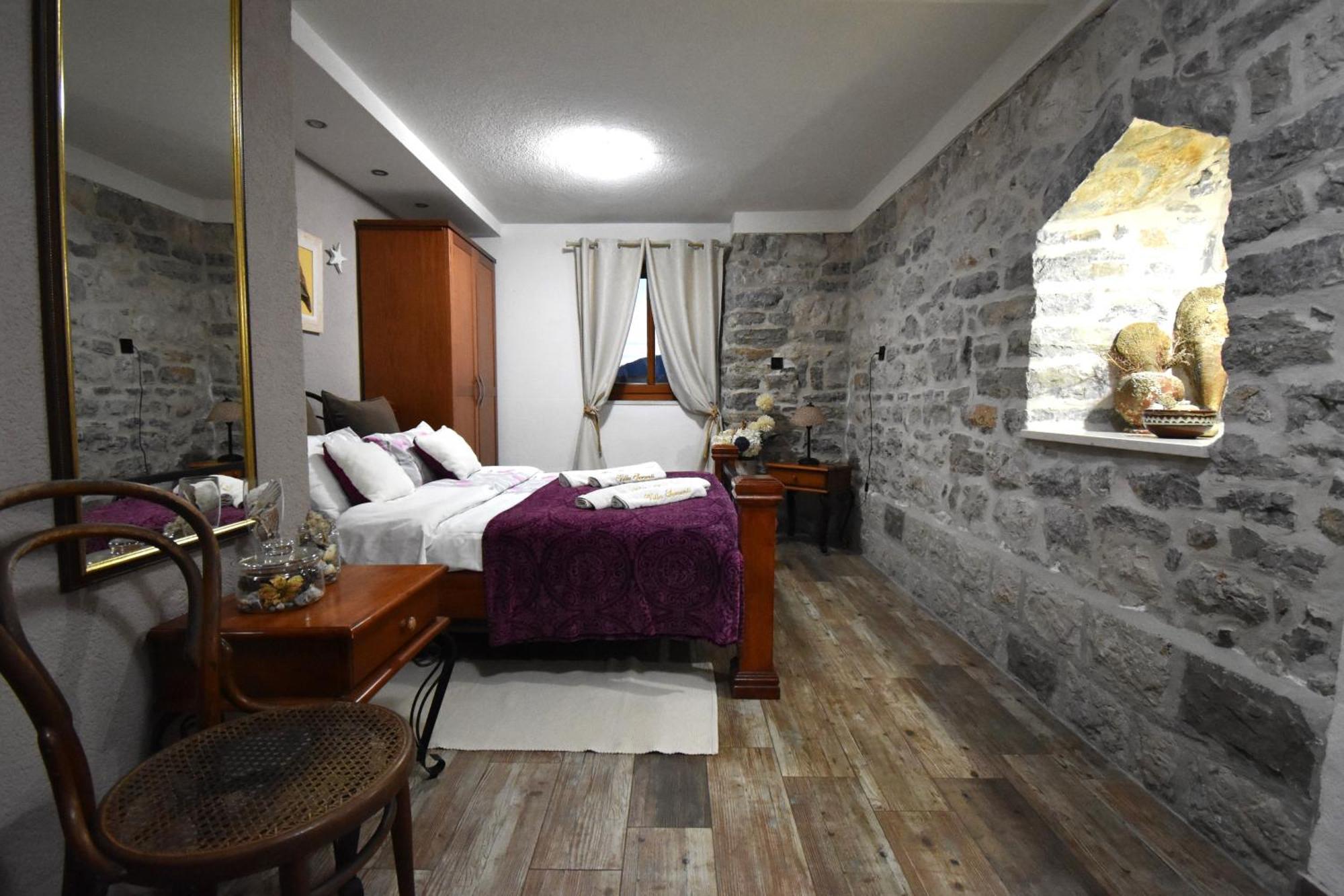 Apartments Villa Serventi Tivat Kültér fotó