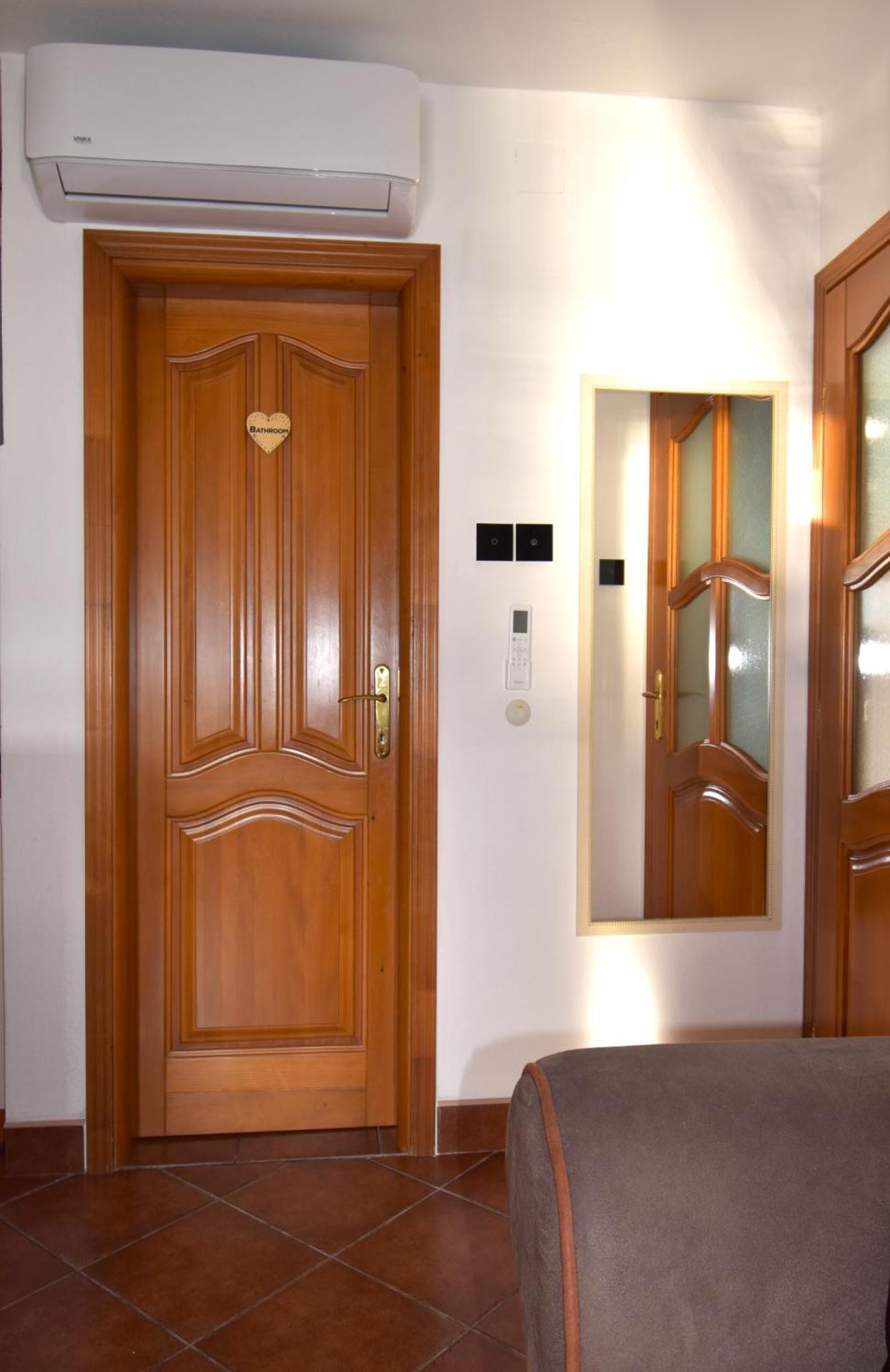 Apartments Villa Serventi Tivat Kültér fotó